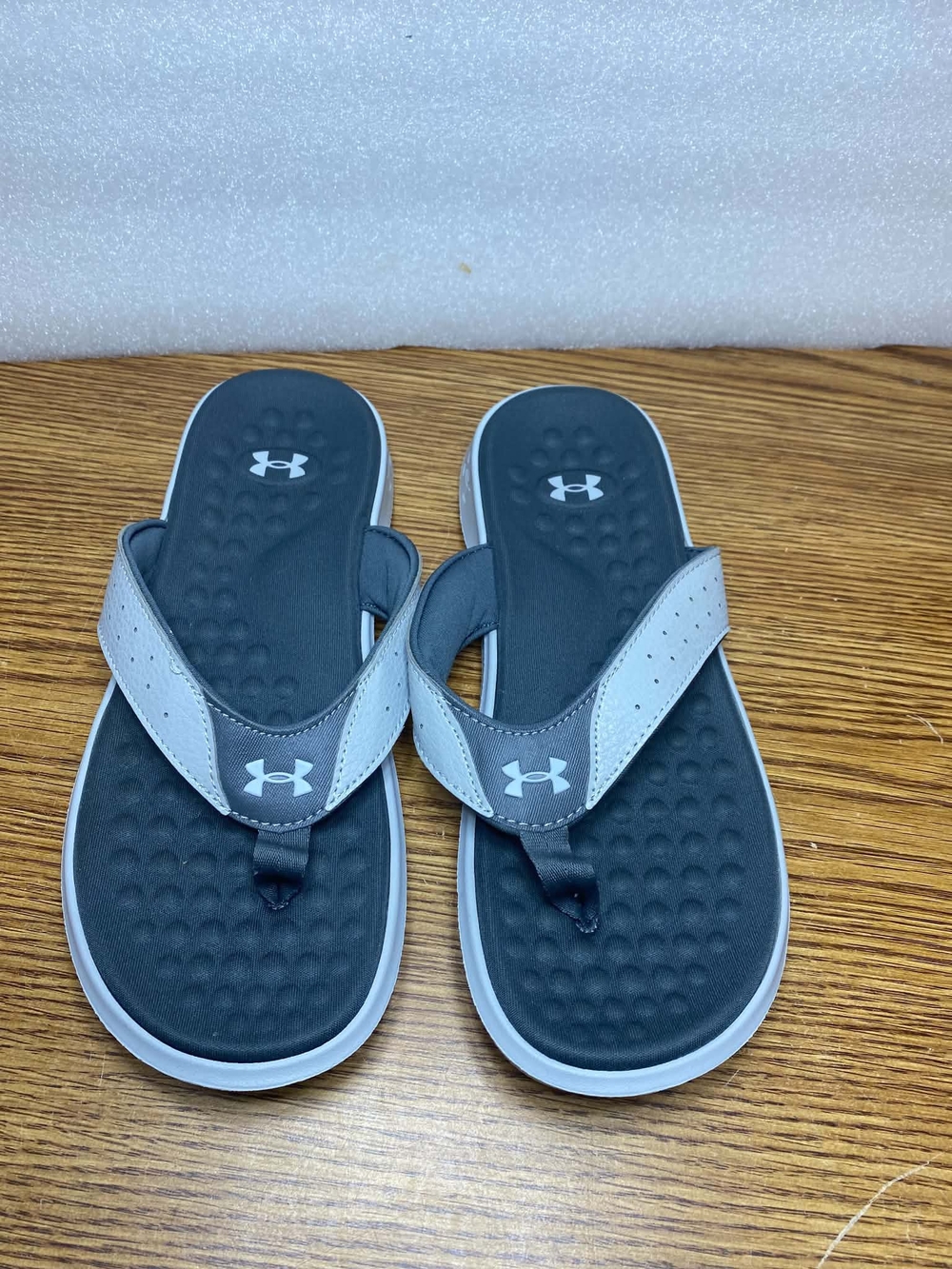 Under Armour Men's PRO Flip Flops Sandals Comfort Cushion Grey Thong Size 8M